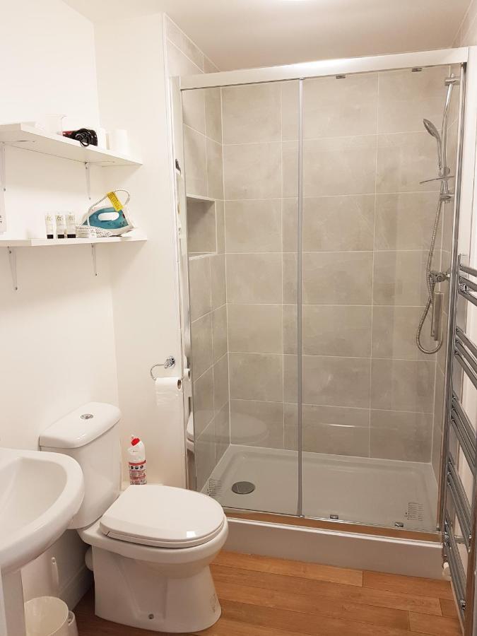 Ybc Court, Aldershot Apartment Ngoại thất bức ảnh