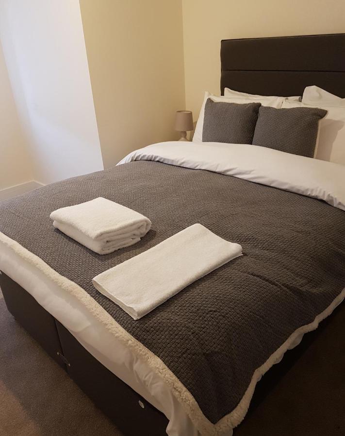 Ybc Court, Aldershot Apartment Ngoại thất bức ảnh