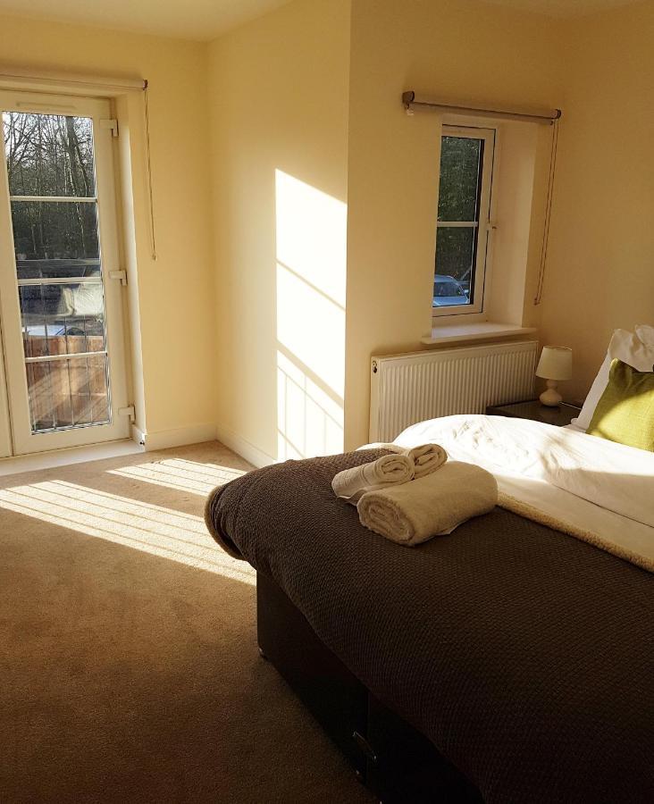 Ybc Court, Aldershot Apartment Ngoại thất bức ảnh