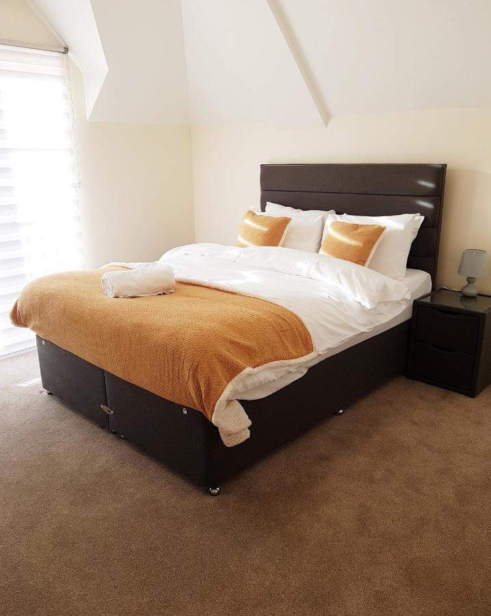 Ybc Court, Aldershot Apartment Ngoại thất bức ảnh