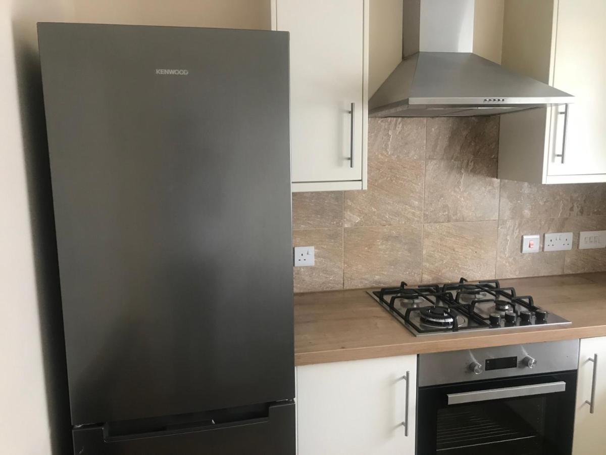Ybc Court, Aldershot Apartment Ngoại thất bức ảnh